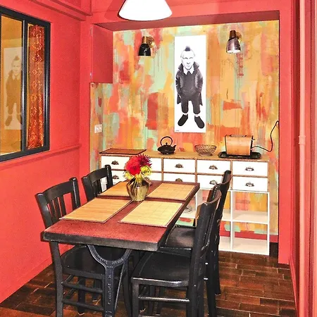 In Normandy Near Pebble Apartment