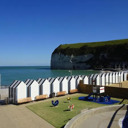 In Normandy Near Pebble Apartment *